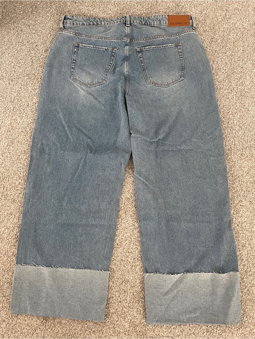 Wide-Leg Light Wash Tall Cuff Jeans - Picture 4 of 5